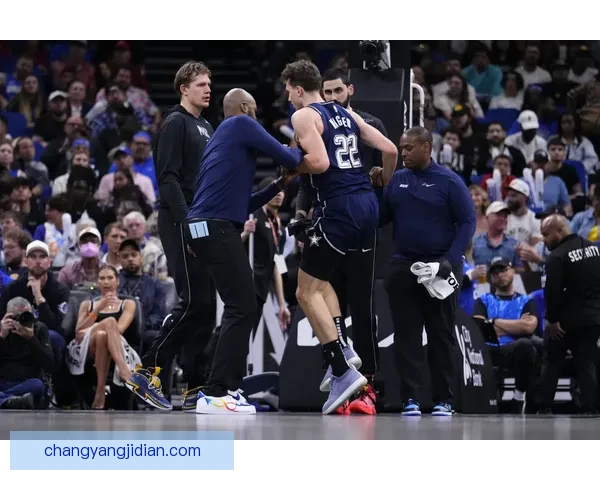 勇士对阵森林狼激战正酣新老核心碰撞引爆西部焦点之夜万众瞩目