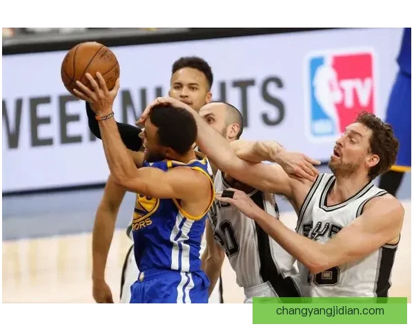 勇士vs骑士巅峰对决直播视频全程回放精彩瞬间解析战术看点盘点